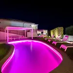 797 - Con Piscina, Jacuzzi Y Hermosas