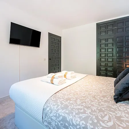 797 - Con Piscina, Jacuzzi Y Hermosas Chalet Benalmádena